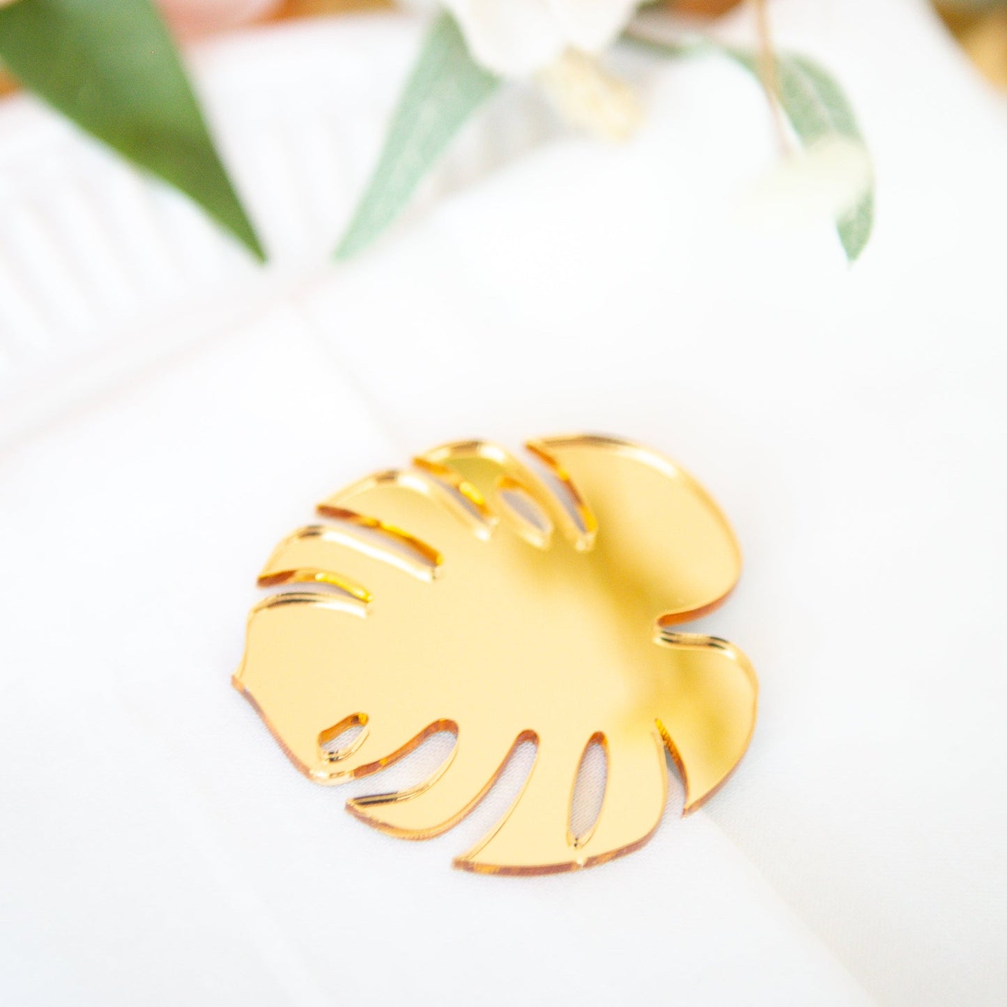 Tropical Name Place Card Charm Monstera Leaf Party Favor Name Card Table Number Tags for Place Cards Tropical Wedding
