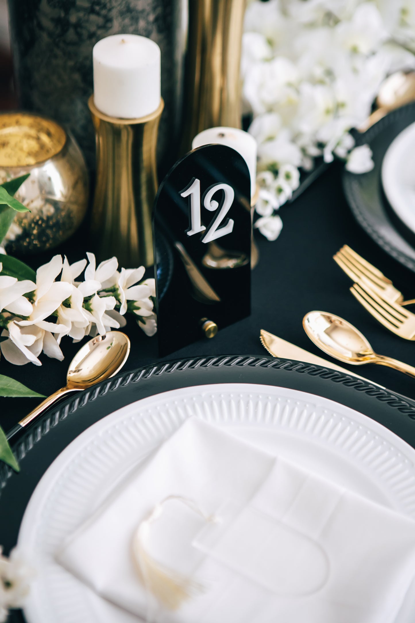 Acrylic Table Numbers, Modern Shape Wedding Table Sign