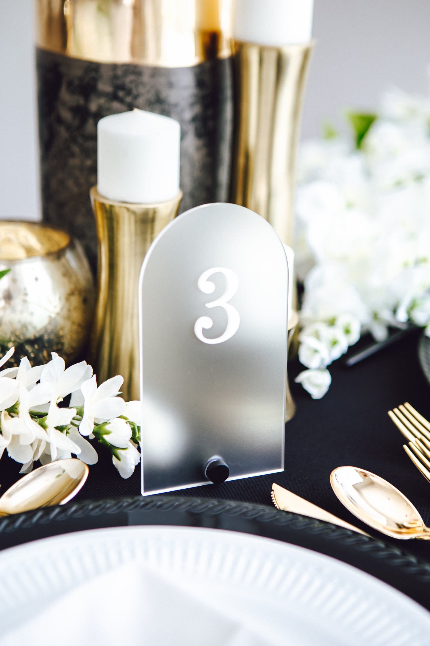 Acrylic Table Numbers, Modern Shape Wedding Table Sign