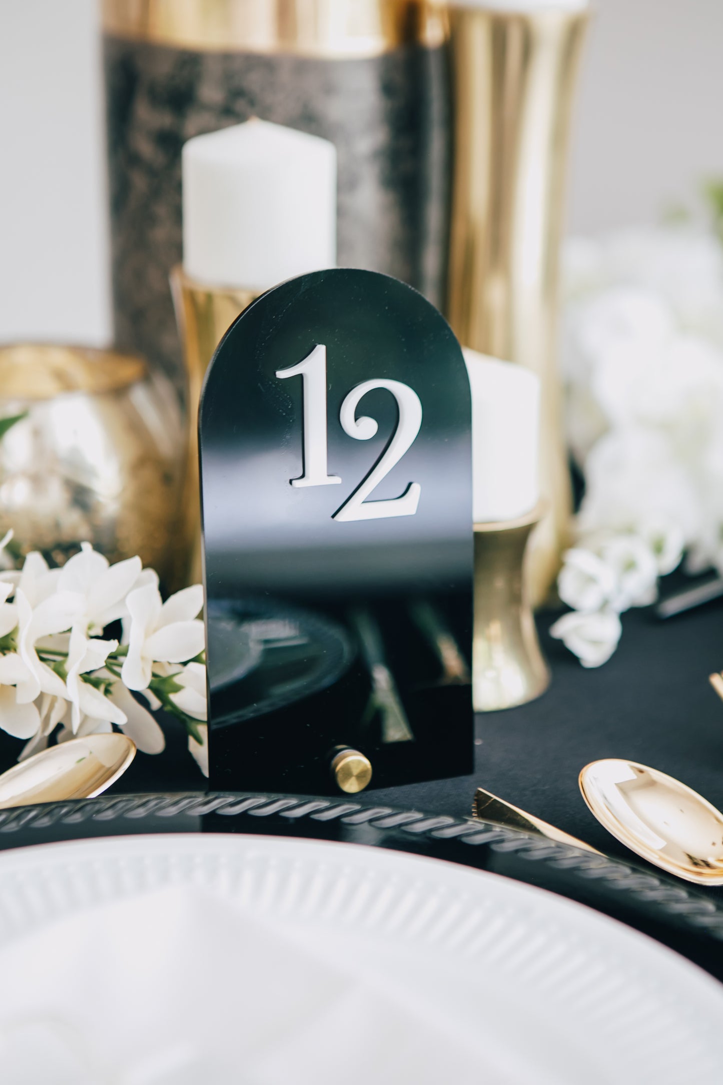 Acrylic Table Numbers, Modern Shape Wedding Table Sign