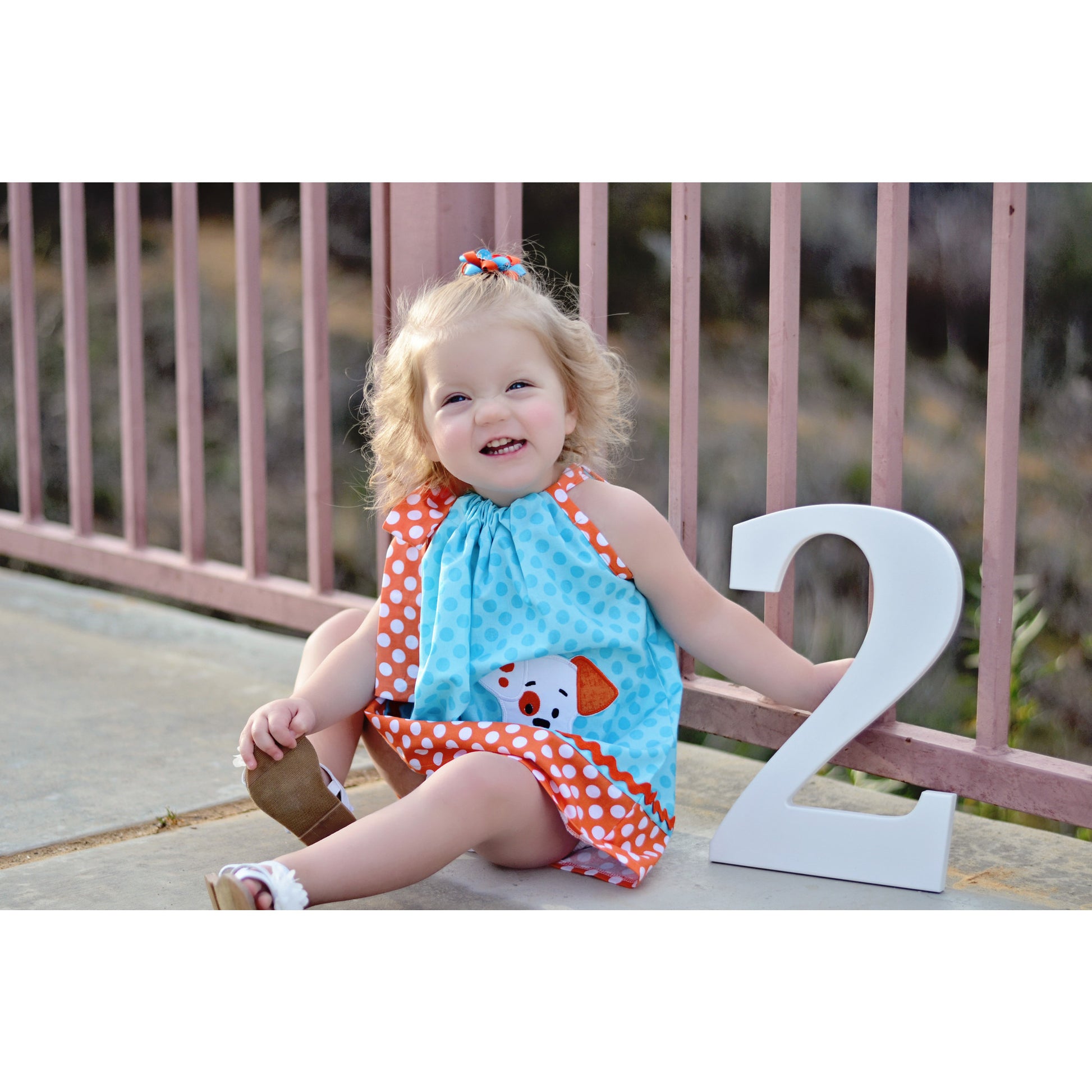 2 Sign Toddler Photo Prop for 2nd Birthday Two Years - Wedding Decor Gifts