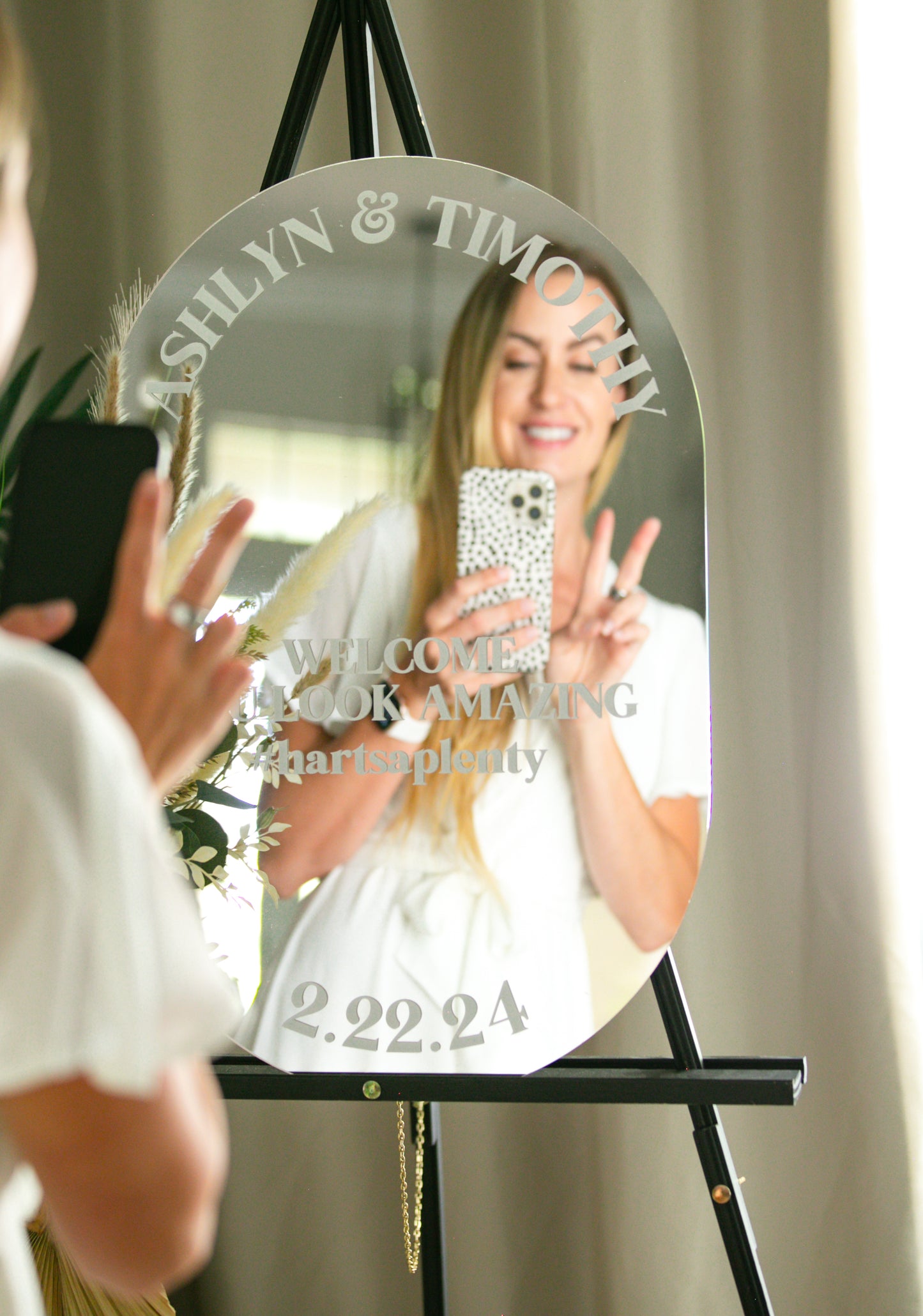 Selfie Mirror Welcome Sign