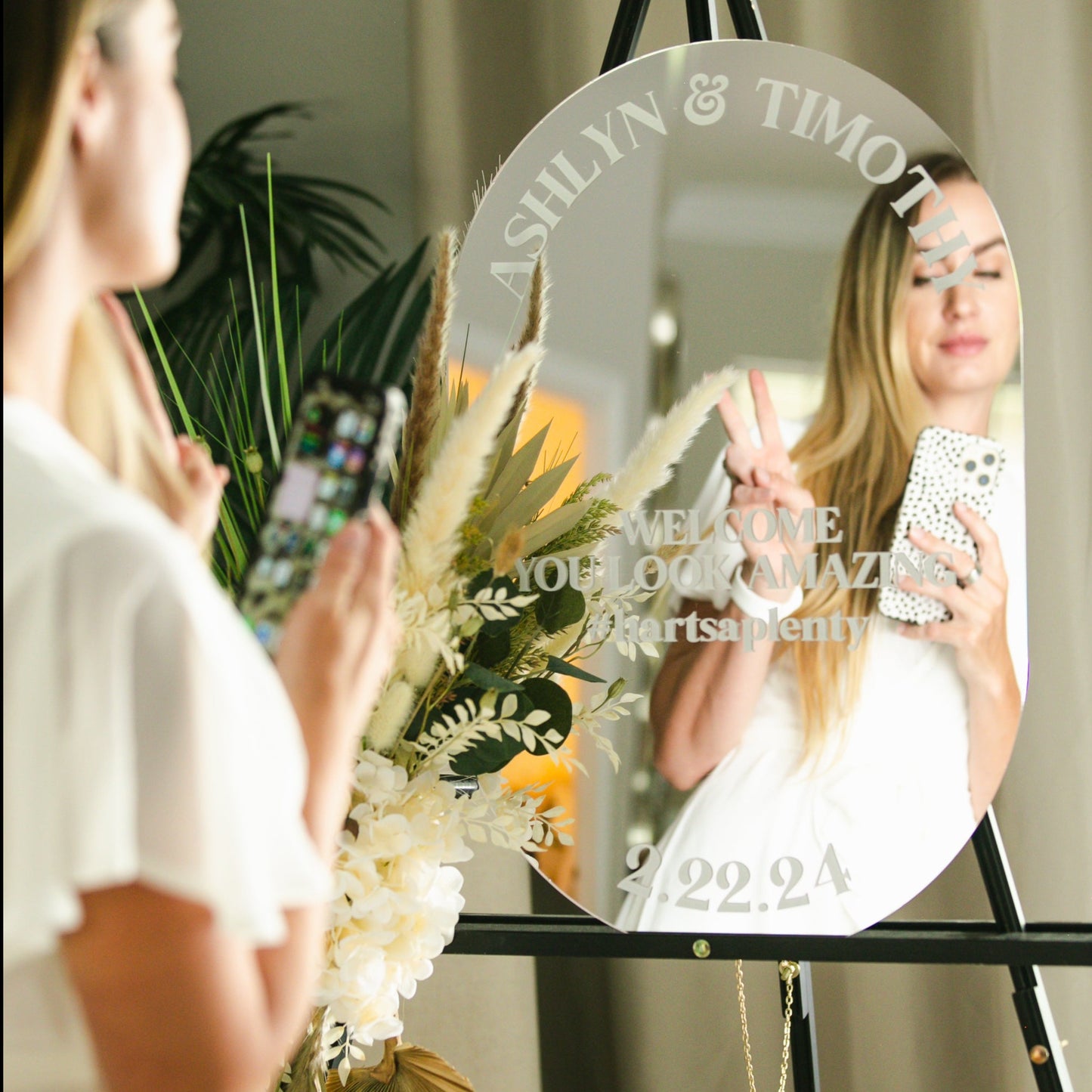 Selfie Mirror Welcome Sign